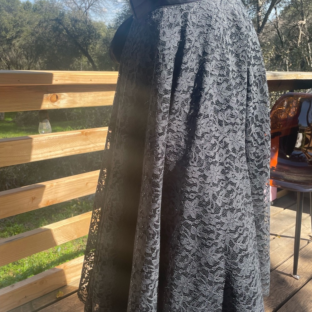 VINTAGE Gunne Sax by Jessica McClintock Strapless Black Lace Tea-Length Dress - Picture 4 of 9